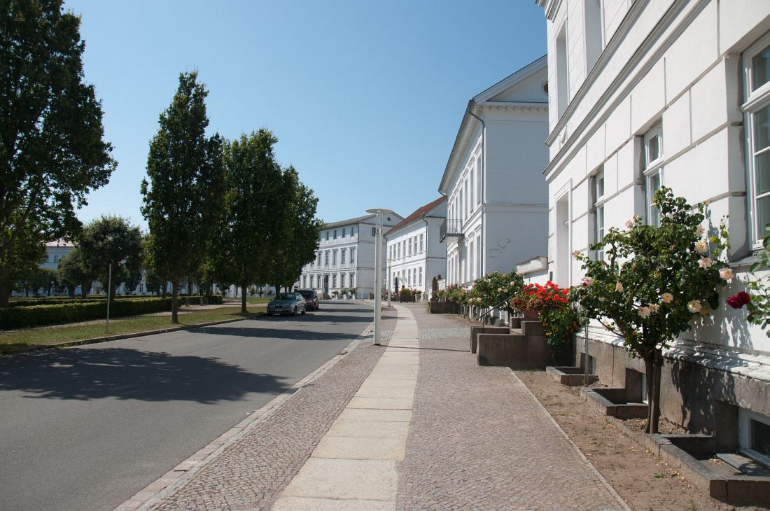 Thumbnail von 10 WE Mietshaus mit begehrter Denkmal AfA!!!