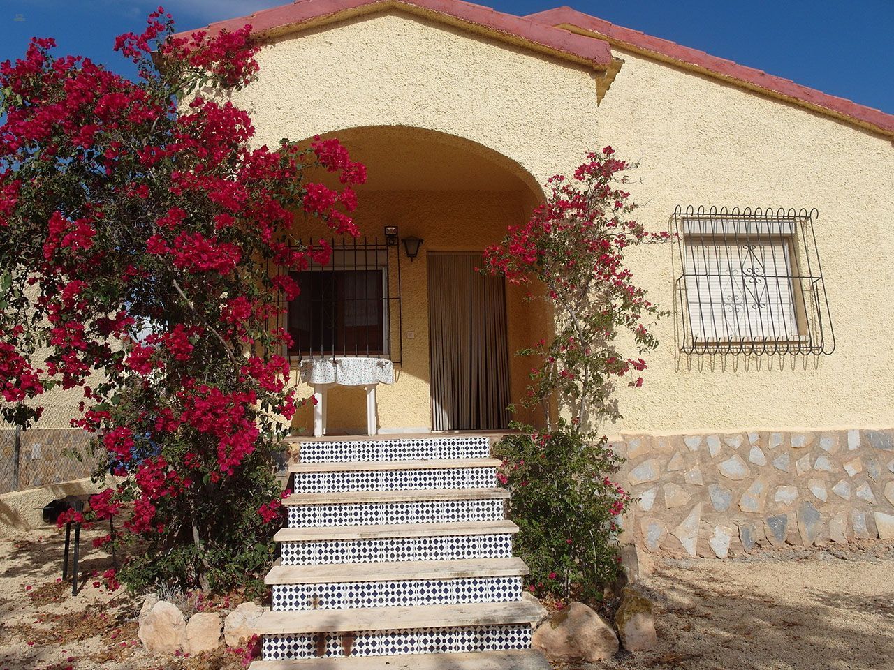 ***4-Zimmer-Villa mit schönem Blick auf Grünzone***