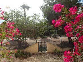 Thumbnail von ***4-Zimmer-Villa mit schönem Blick auf Grünzone***