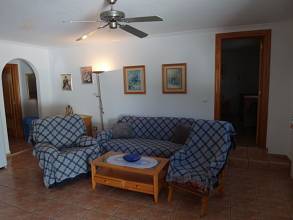 Thumbnail von ***Elegante und großzügige Villa mit 2 Gästewohnungen und Privatpool***