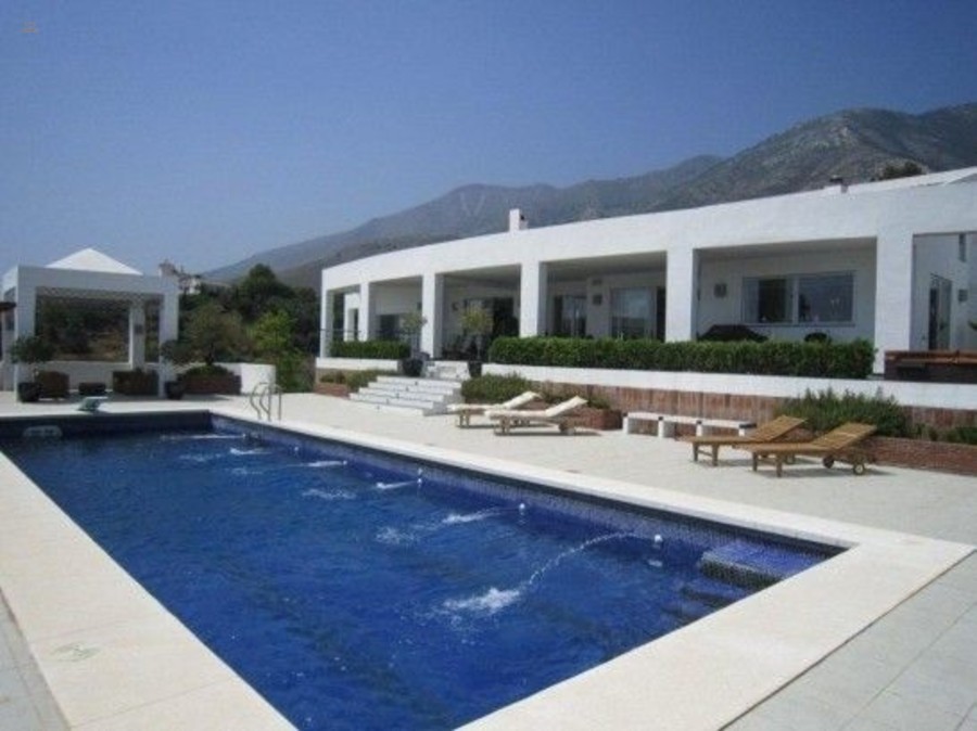 Luxus-Villa in La Sierrezuela R2583361