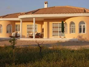 Thumbnail von ***Exklusive Landhaus-Villa mit Pferdestall***