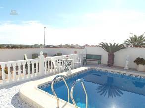 Thumbnail von ***Top gepflegte Villa mit Pool und Sommerküche***