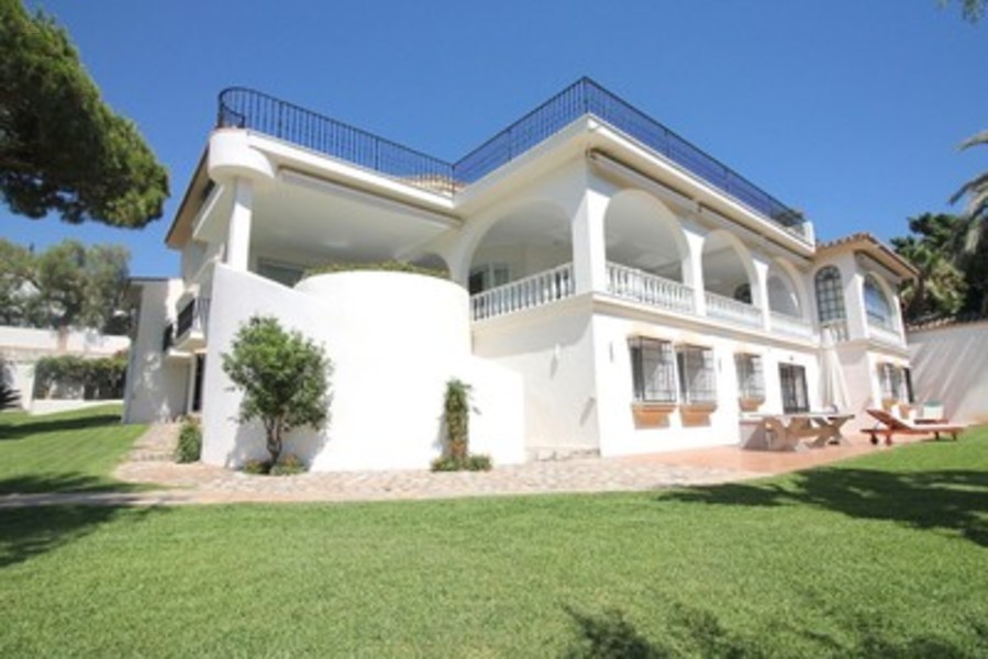 Luxus-Villa in Rio Real R2738777
