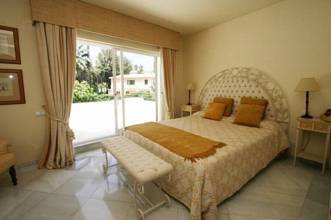 Thumbnail von Luxus-Villa in Las Brisas R2582381