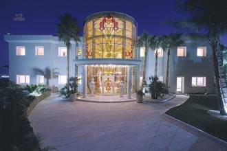 Thumbnail von Luxus-Villa in Sierra Blanca R2128598