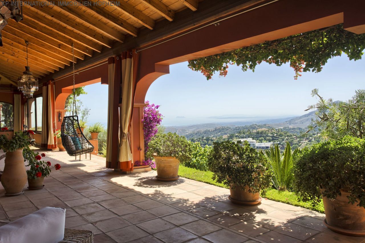 Thumbnail von ***TRADITIONELLE VILLA IN LA ZAGALETA IN BENAHAVIS***