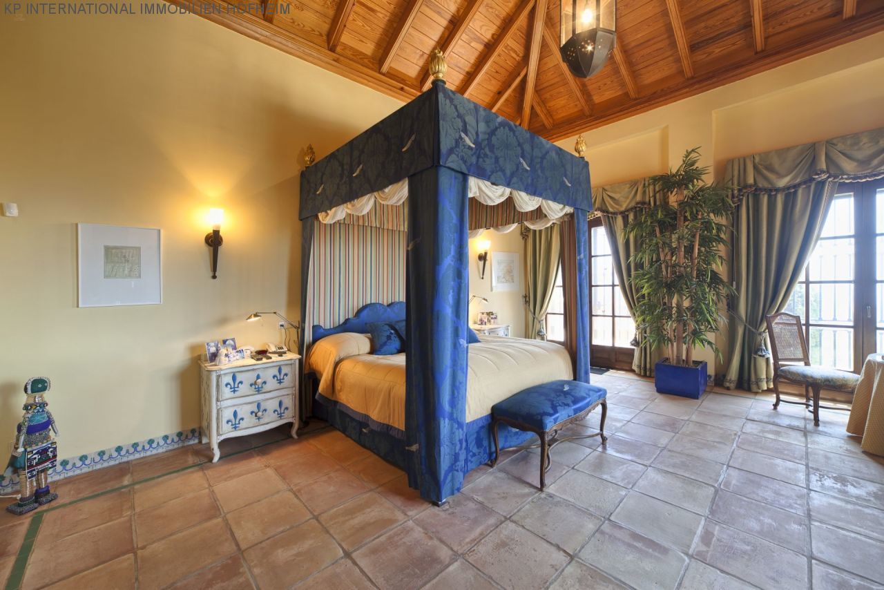 Thumbnail von ***TRADITIONELLE VILLA IN LA ZAGALETA IN BENAHAVIS***