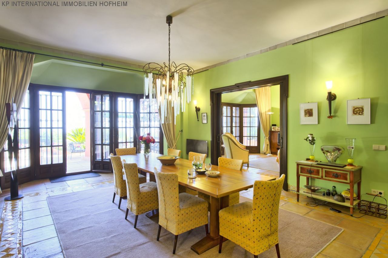 Thumbnail von ***TRADITIONELLE VILLA IN LA ZAGALETA IN BENAHAVIS***