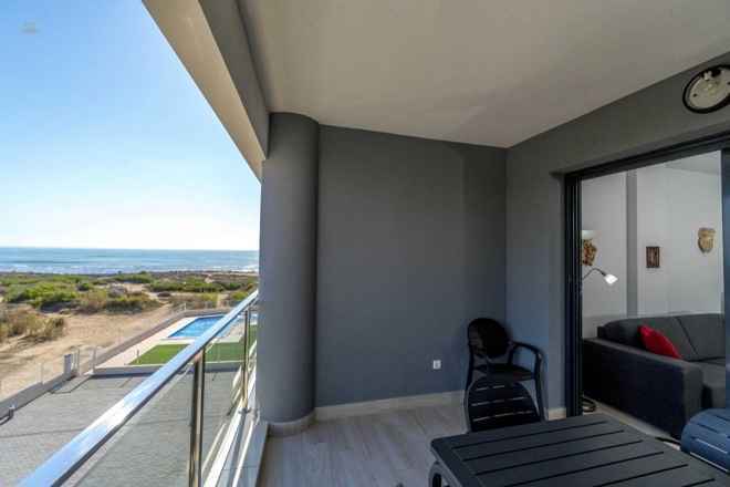 ***Luxuriöses Apartment in allerbester Lage am La Mata / Torrevieja Strand mit 2 Schlafzimmern und 2 Bädern***