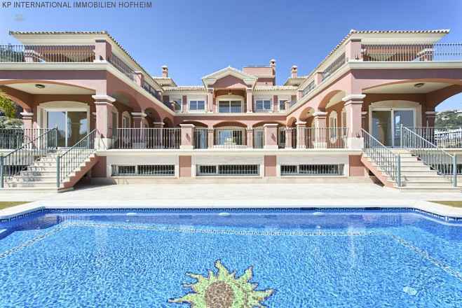 ***SPEKTAKULÄRE VILLA IN LOS ARQUEROS GOLF IN BENAHAVIS LOS ARQUEROS,***