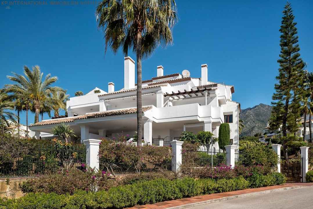 ***EXKLUSIVE DOPPEL-WOHNUNG IN MONTE PARAISO COUNTRY CLUB IN MARBELLA***