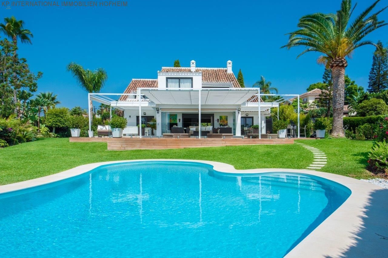 ***LUXUSVILLA IN EL ROSARIO IN MARBELLA***