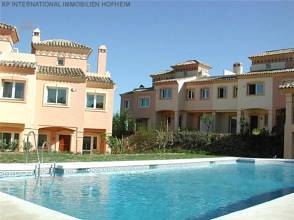 Thumbnail von ***MÖBLIERTES TOWNHAUS IN ELVIRIA IN MARBELLA MIT PANORAMASICHT***