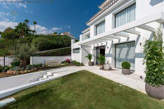 Thumbnail von ***KOMPLETT RENOVIERTE VILLA IN NUEVA ANDALUCIA IN MARBELLA***