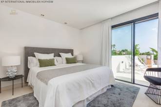 Thumbnail von ***KOMPLETT RENOVIERTE VILLA IN NUEVA ANDALUCIA IN MARBELLA***