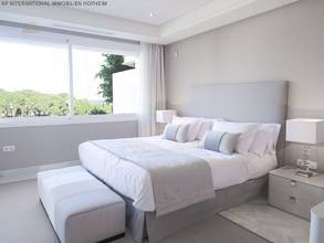 Thumbnail von ***LUXURIÖSE WOHNUNG DIREKT AM STRAND IN MARBELLA GOLDENE MEILE***