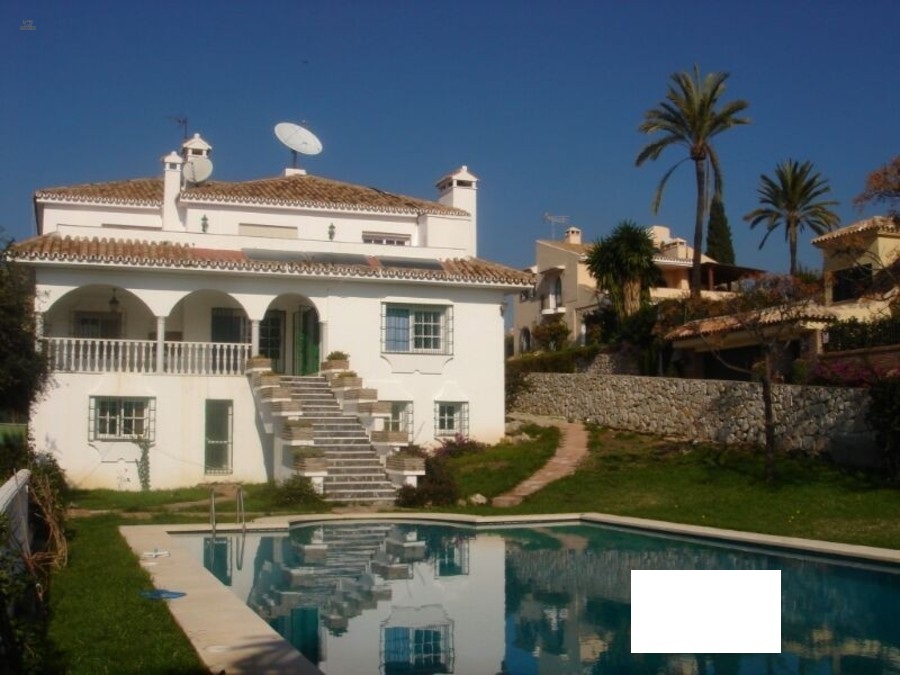 Luxus-Villa in Nueva Andalucia R2234480
