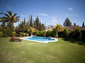 Thumbnail von Luxus-Villa in Puerto Banus R2750546