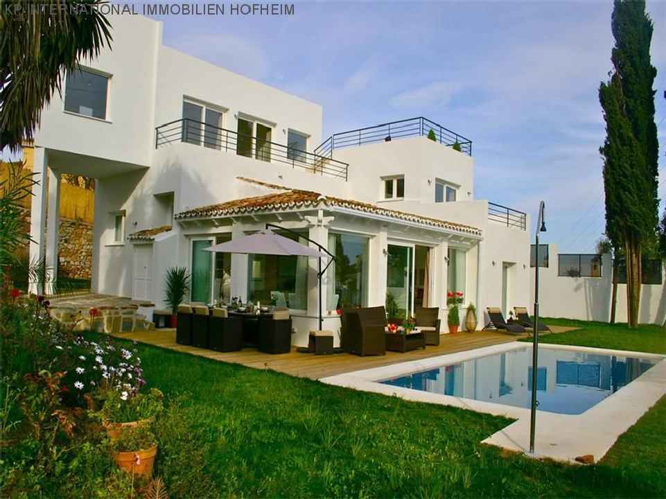 ***SCHÖNE NEUE VILLA IN EL ROSARIO IN MARBELLA MIT MEERBLICK***