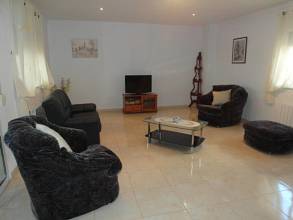 Thumbnail von ***Großzügige freistehende Villa, 298 m² in strandnaher Lage***