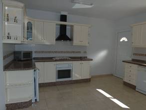 Thumbnail von ***Großzügige freistehende Villa, 298 m² in strandnaher Lage***