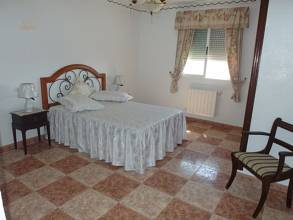 Thumbnail von ***Freistehende Villa mit 4 Schlafzimmern und 3 Bäder, Privatpool in bevorzugter Lage***