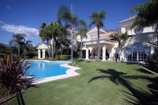 Luxus-Villa in Marbella R125669 