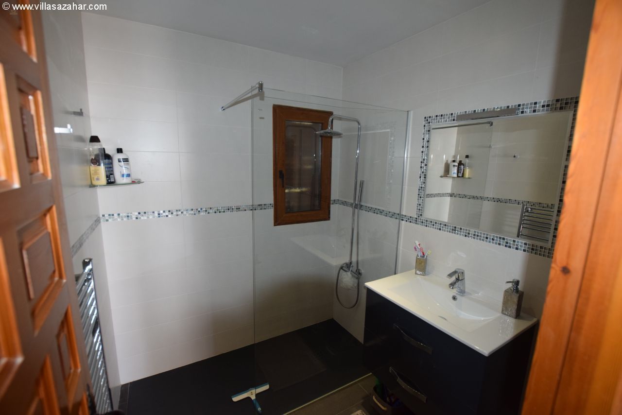 Thumbnail von ***Villa mit Meerblick und 2 separaten Appartements nahe Strand***