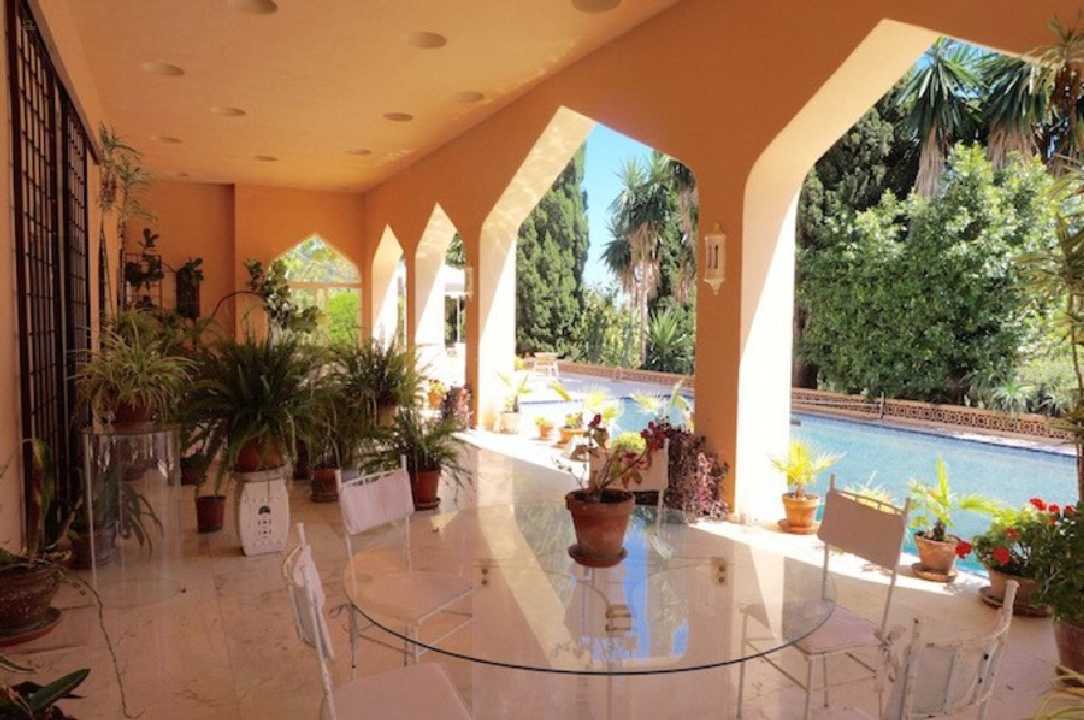 Luxus-Villa in The Golden Mile R2678480 