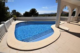 Thumbnail von ***Bildschönes, modernisiertes Einfamilienhaus mit Meerblick und Pool***