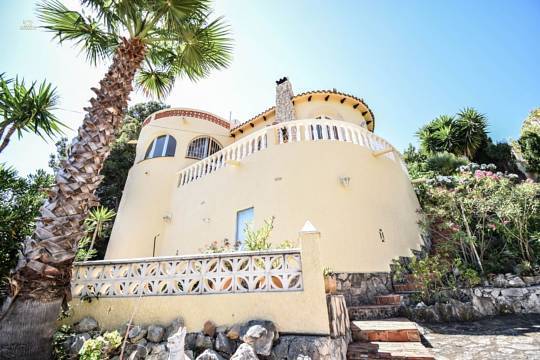 ***Villa mit 2 Schlafzimmern mit herrlichem Meer-Panoramablick in Denia***