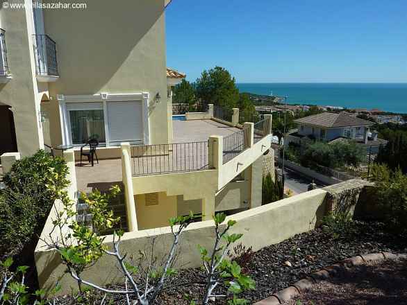 ***Luxusvilla in absoluter Bestlage mit beeindruckendem Blick auf die Küste***
