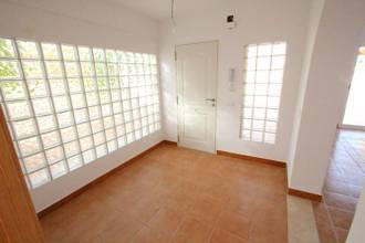 Thumbnail von ***Großzügige und komplett renovierte, charmante und ebenerdige Villa***