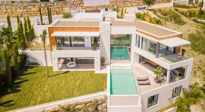 ***MODERNE LUXUS VILLA IN LA ALQUERIA IN BENAHAVIS***