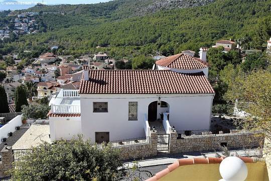 ***Marcolina geräumige neuwertige Villa auf großem Grundstück***