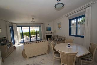 Thumbnail von ***Beeindruckende, freistehende Villa in absoluter Meerlage***