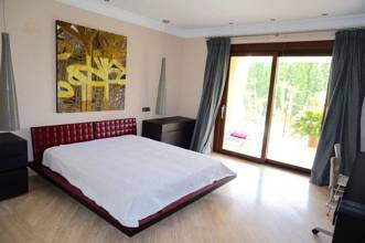 Thumbnail von Luxus-Villa in El Paraiso R2354834