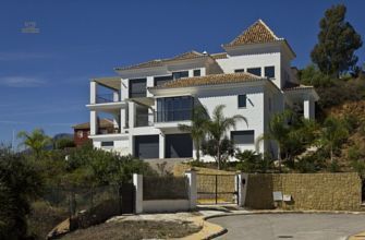 Thumbnail von Luxus-Villa in Los Monteros R2445080