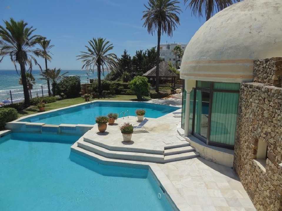 Luxus-Villa in The Golden Mile R2133836 