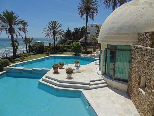 Luxus-Villa in The Golden Mile R2133836 