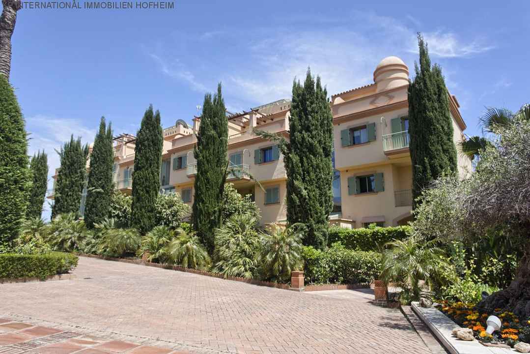 ***EXKLUSIVE DUPLEX-PENTHOUSE IN LOS FLAMINGOS IN BENAHAVIS***