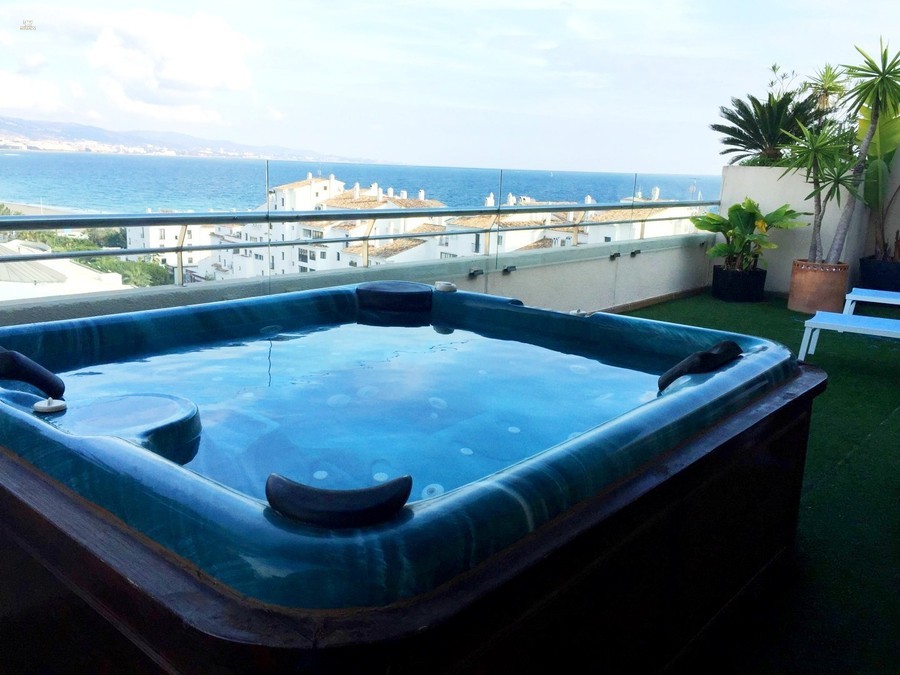 Thumbnail von Luxus-Wohnung in Puerto Banus R2769443