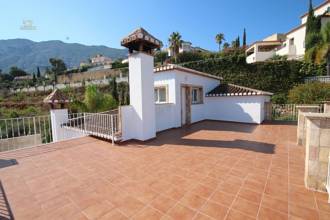 Thumbnail von ***Sehr gepflegte Villa am Ende einer Sackgasse mit Meersicht und vielen Extras***