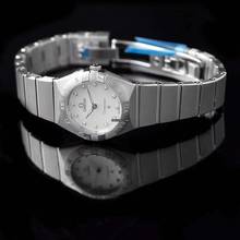 Thumbnail von Omega Constellation Ladies 131.10.25.60.55.001 - Constellation Manhattan Quartz 25 mm Quartz White Dial Diamonds Ladi </h1>
