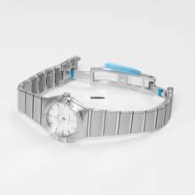 Thumbnail von Omega Constellation Quartz 131.10.25.60.05.001 - Constellation Manhattan Quartz 25 mm Quartz White Mother Of Pearl Di </h1>