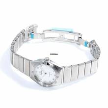 Thumbnail von Omega Constellation Ladies 131.10.28.60.55.001 - Constellation Manhattan Quartz 28 mm White Dial Diamonds Ladies Watc </h1>