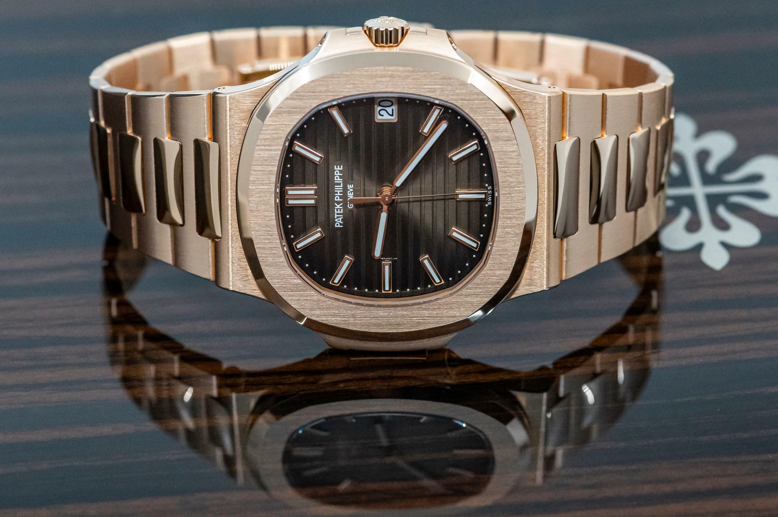  Patek Philippe Nautilus 5711/1R | rare Cal. 26-330 | Full Set 2019 | Roségold 