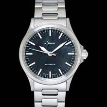 Thumbnail von Sinn 556 556.0105-Solid-2LSS - Series 556 I Mother of Pearl S Black MOP Dial Solid Two-Link Stainle </h1>