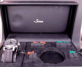 Thumbnail von Sinn 303 Modellbahnchronograph Komplett Sichtboden mehr als nur ein Zeit-Messer </h1>